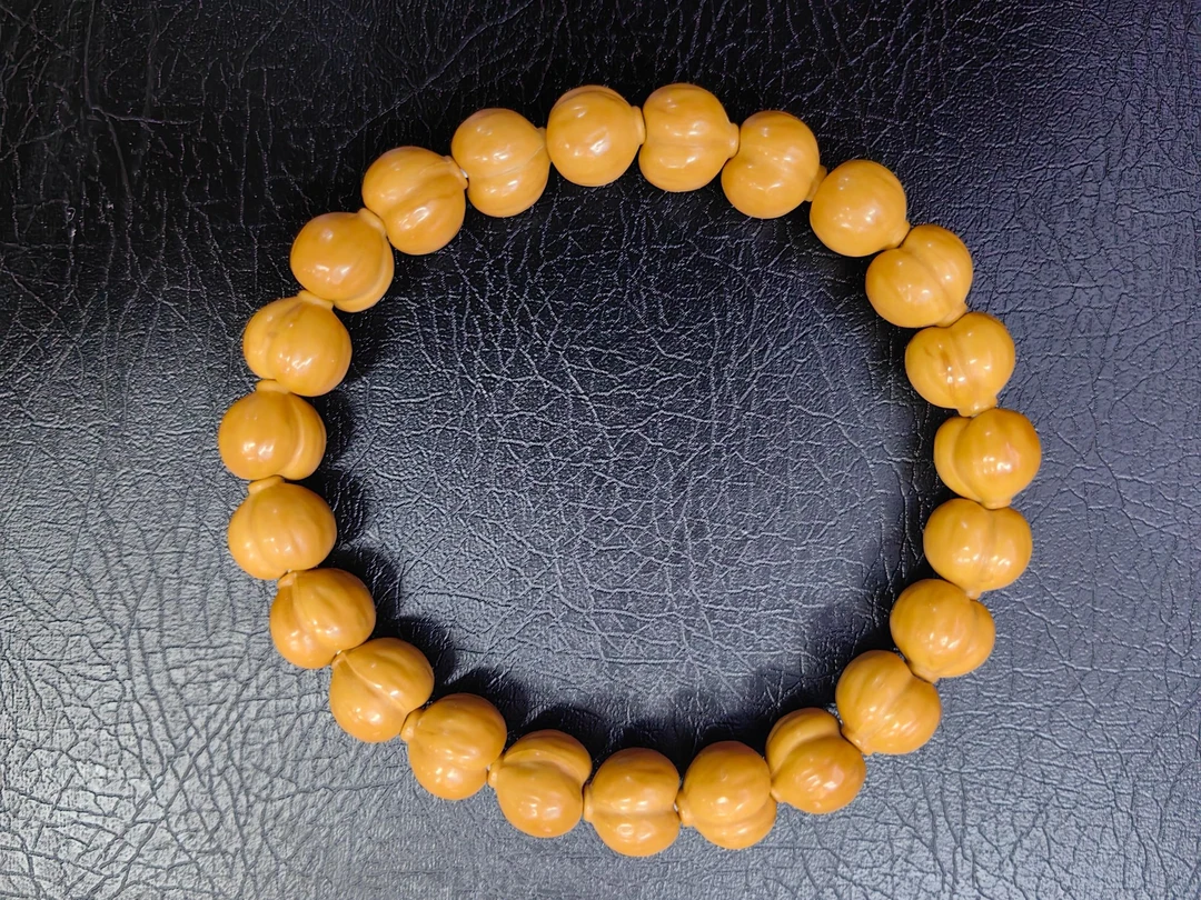 汐梦-猴头核桃雕刻小屁桃