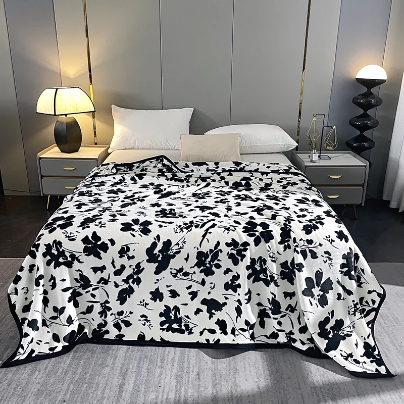 2024轻奢秋冬绒毛毯午休毯沙发毯睡毯法兰绒休闲毯ins加厚午睡毯