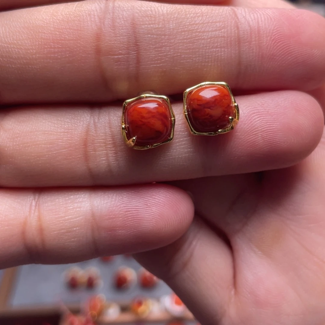 【闪购商品】银S925镶嵌竹节耳钉南红玛瑙