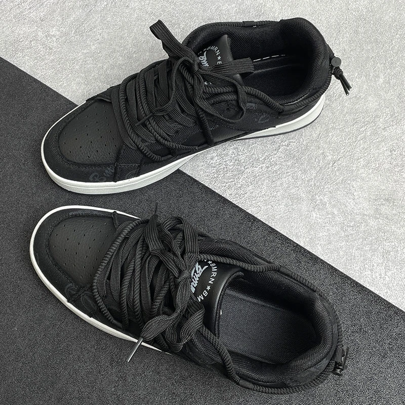 小众板鞋子男面包鞋厚底2025春季爆款黑色港风情侣潮流运动休闲鞋