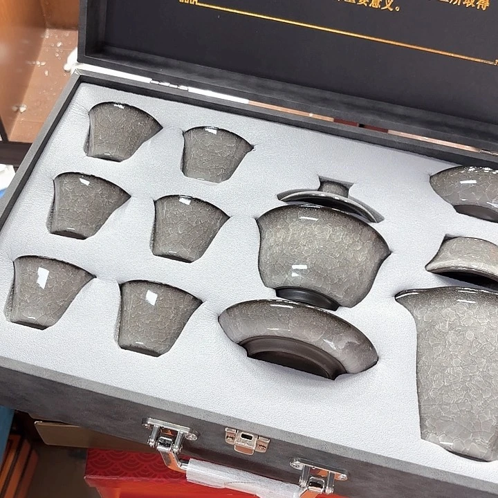 孤品茶具套装等。