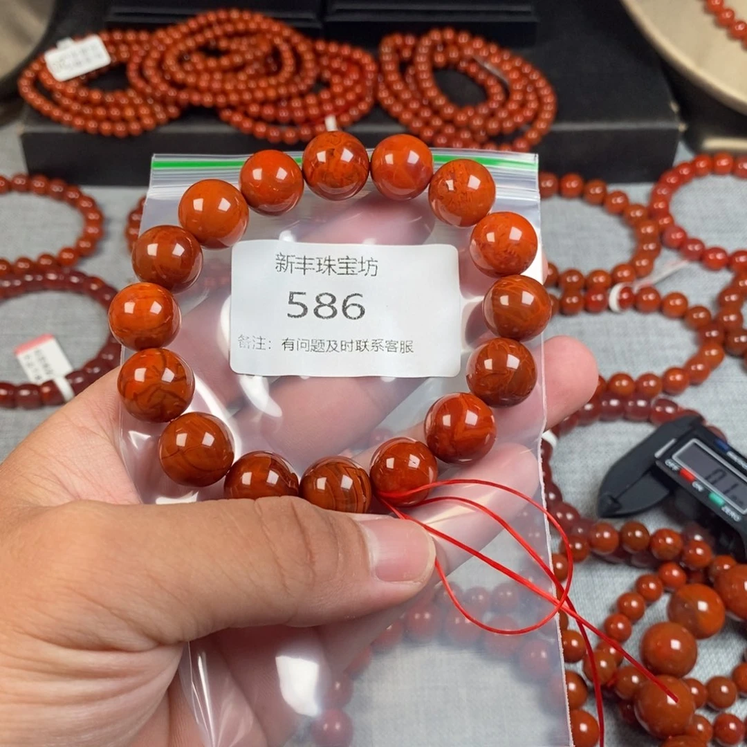 南红玛瑙手串未镶嵌586-14mm