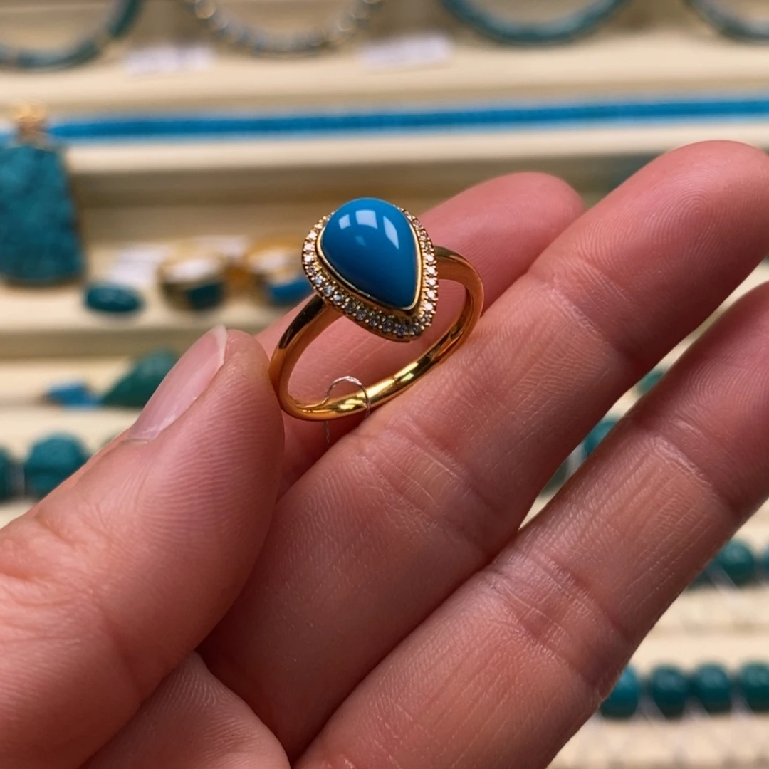 绿松石18K金镶嵌珠宝奇石圈口15戒指