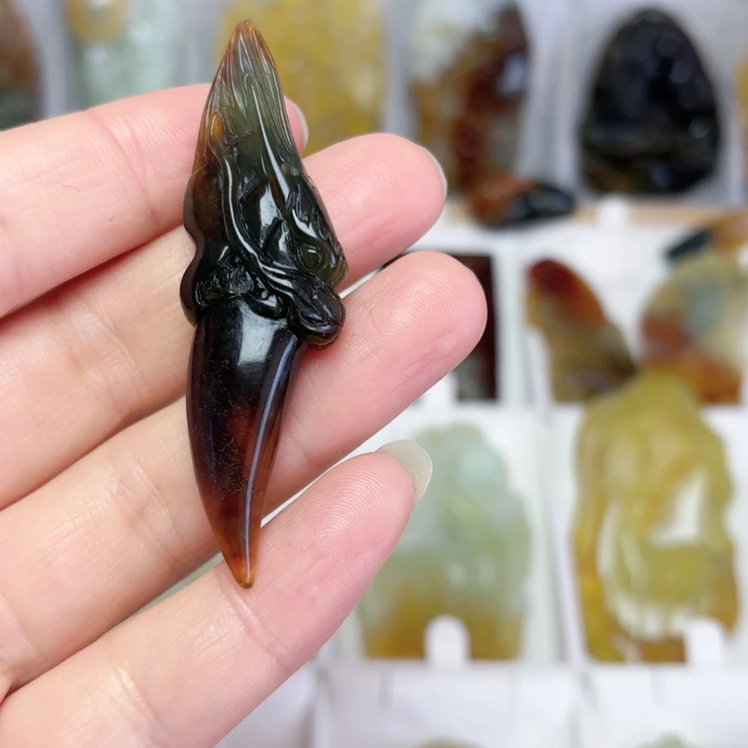 未镶嵌蛇纹石玉吊坠(不含链)