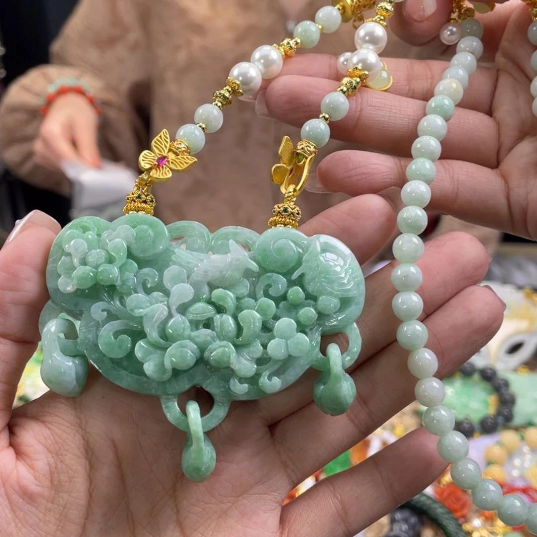 翡翠颈饰未镶嵌代编织