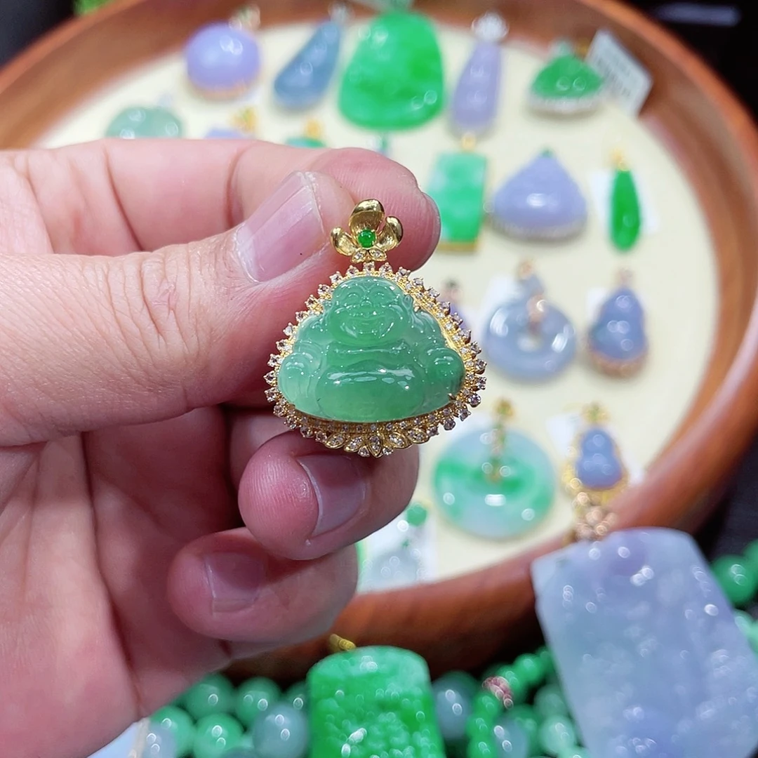 翡翠吊坠(不含链)18K金镶嵌