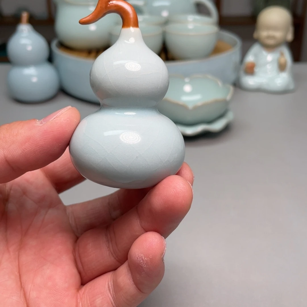 是****瓷天青色葫芦茶摆
