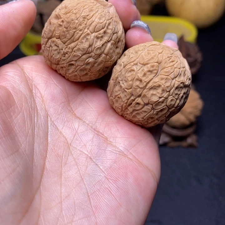 把件文玩核桃蛇皮球38mm