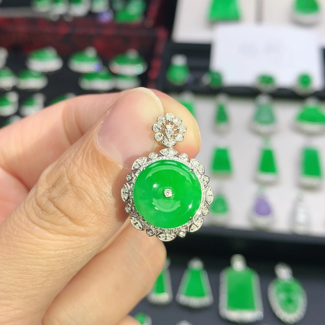 翡翠18K金镶嵌吊坠(不含链)