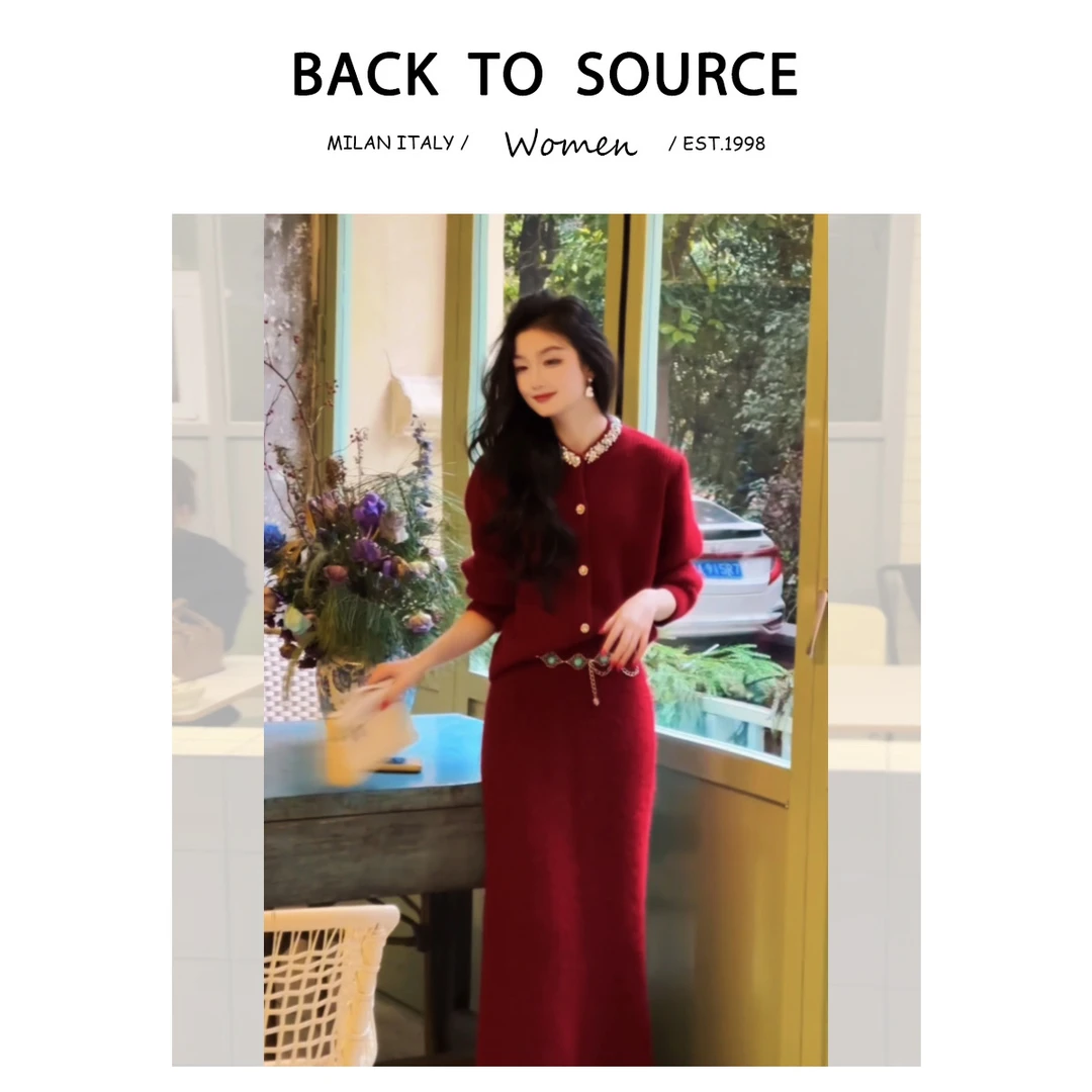 百亿【伯德小姐】法式气质钻领修身针织上衣+ 高腰半裙两件套