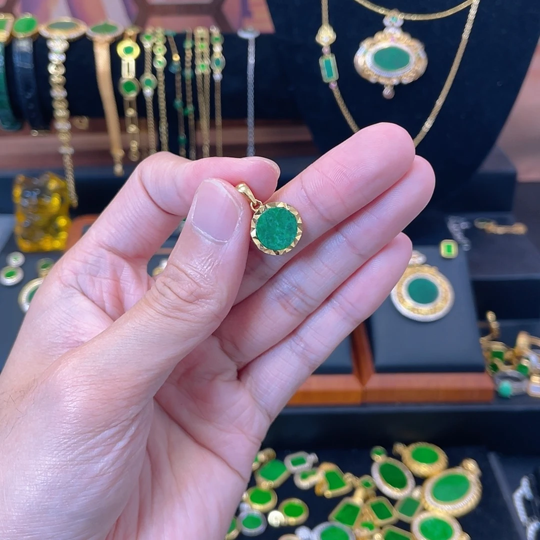 翡翠银S925镀金镶嵌吊坠(赠链)