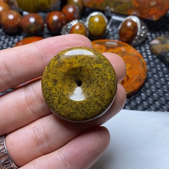 玛瑙/玉髓颈饰未镶嵌郭