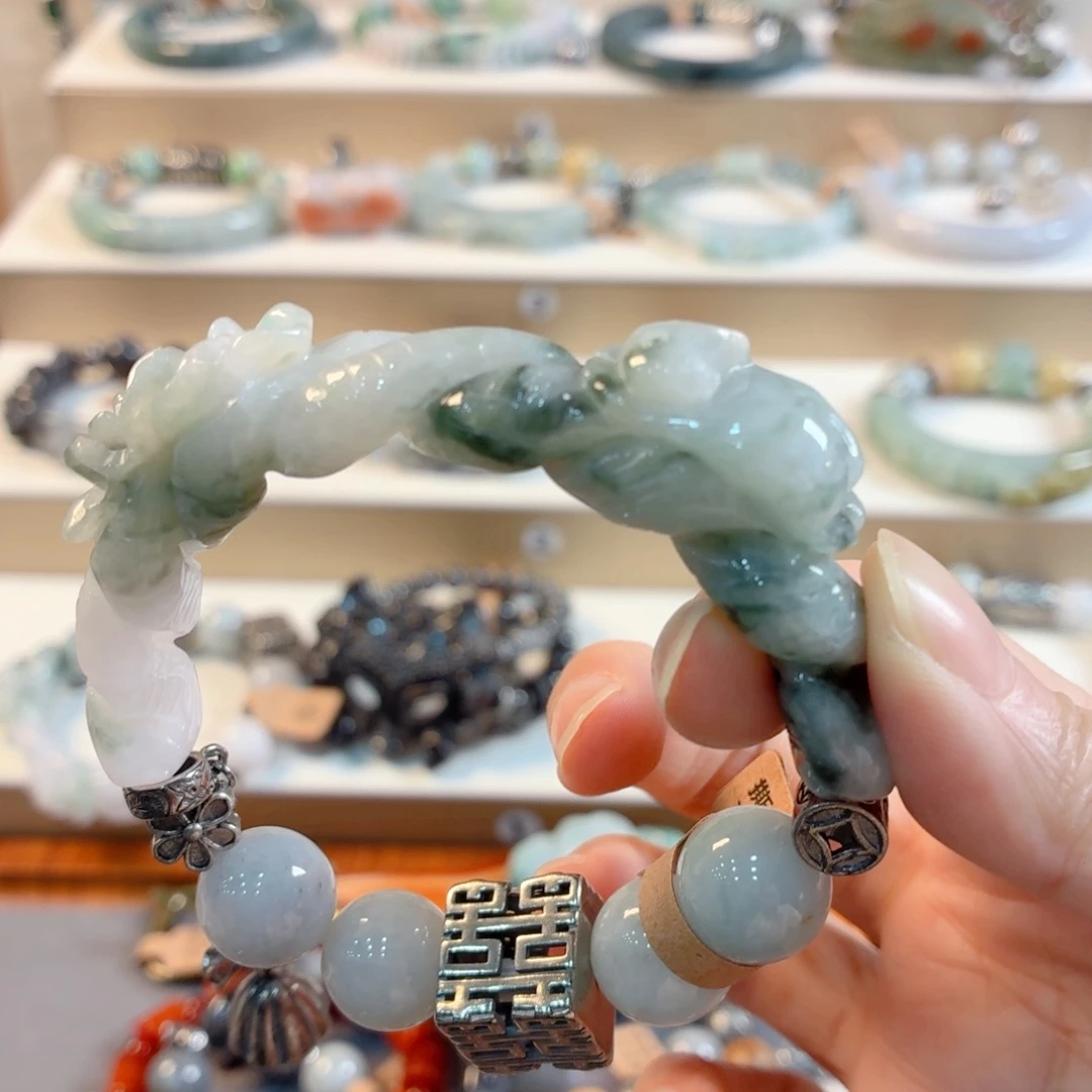 K***阿未镶嵌手链翡翠福利