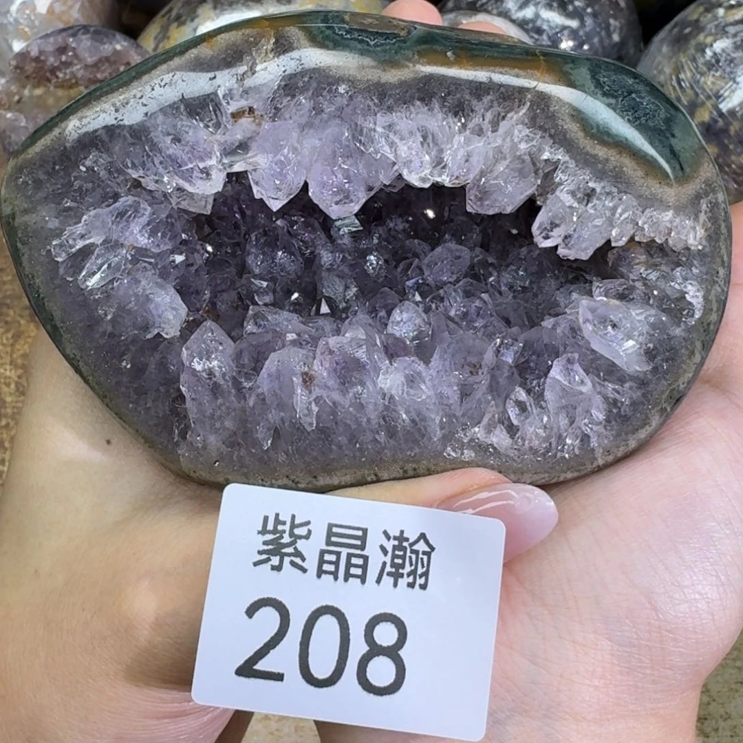 未镶嵌水晶大型摆件（非配饰）