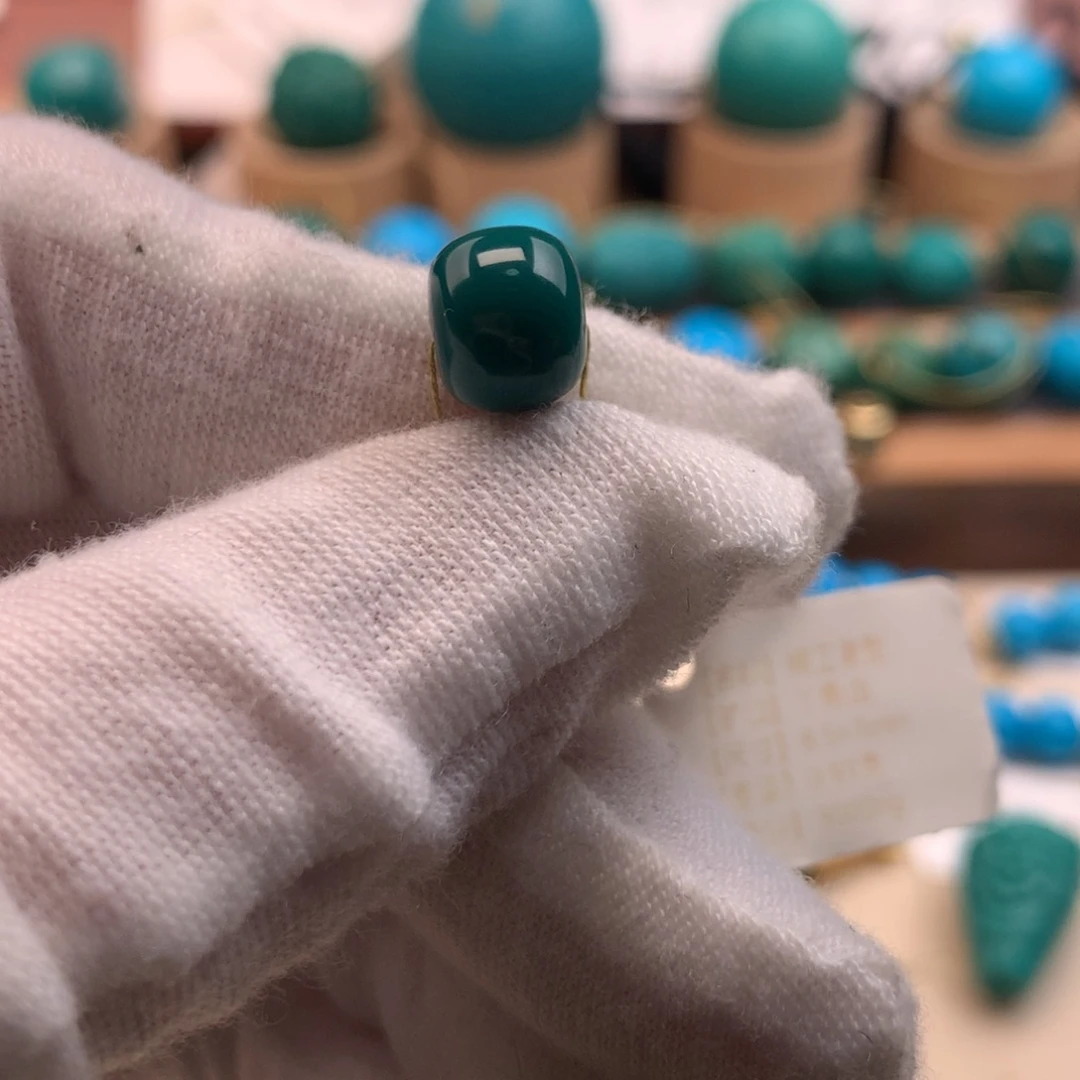 绿松石未镶嵌珠宝奇石8.7m