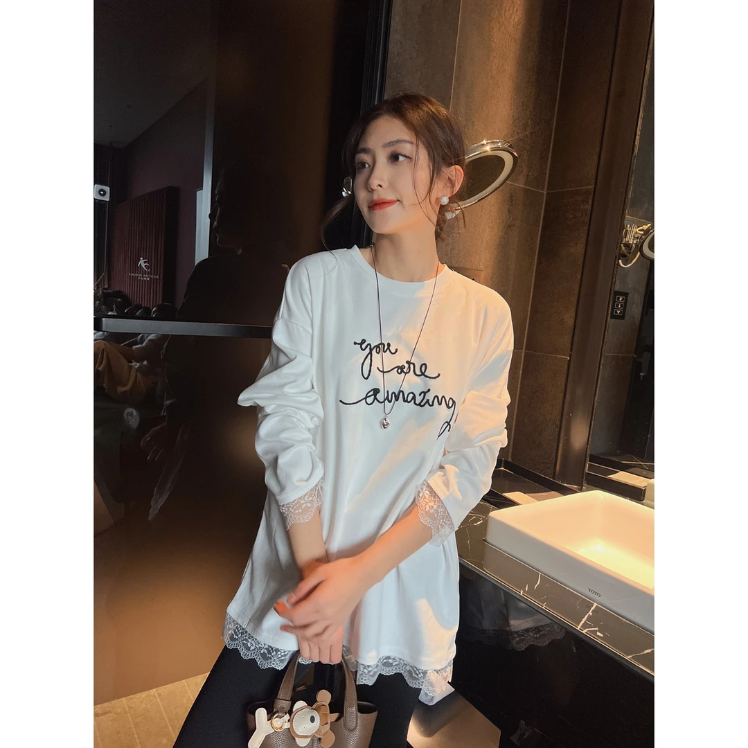 2025春季新款时尚女春单穿内搭圆领长袖蕾丝拼接T恤宽松中长上衣