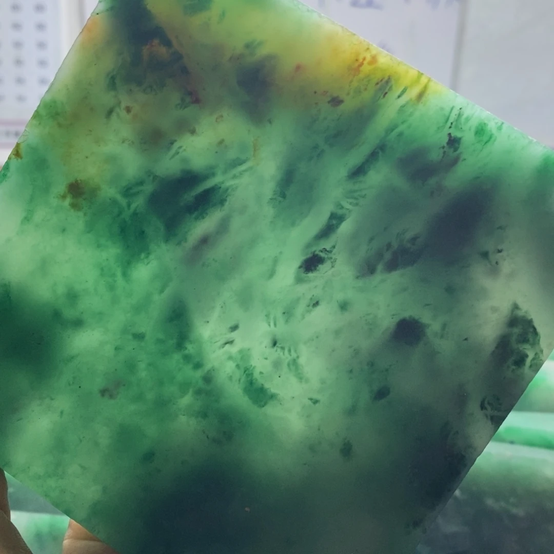 顿***悟定制石英质玉（非洲翠）