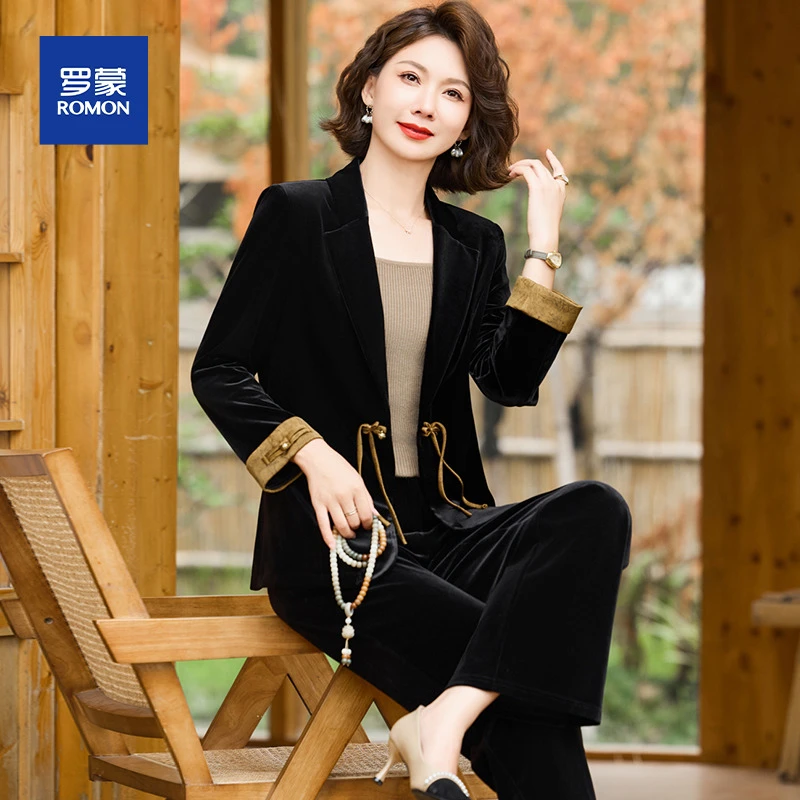 妈妈春装金丝绒套装女2025新款中老年人春秋洋气中式国风西装外套