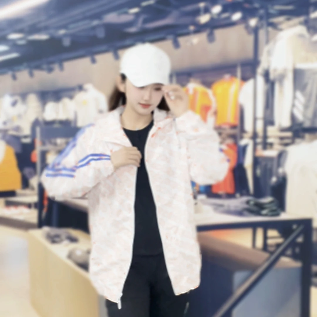 【品牌撤柜】反季清仓春秋款满印情侣防风衣