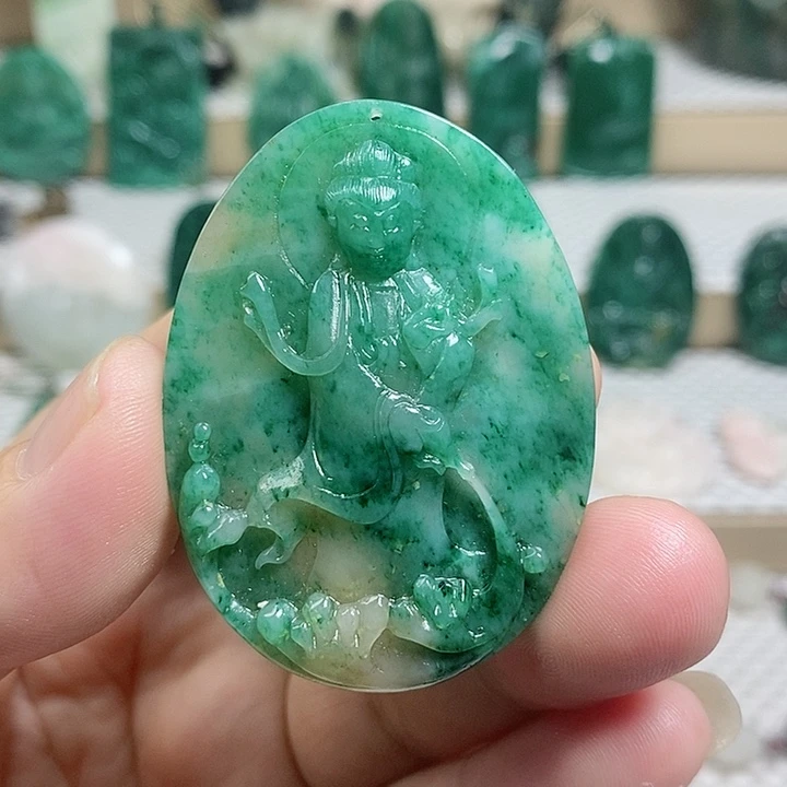 未镶嵌独山玉颈饰