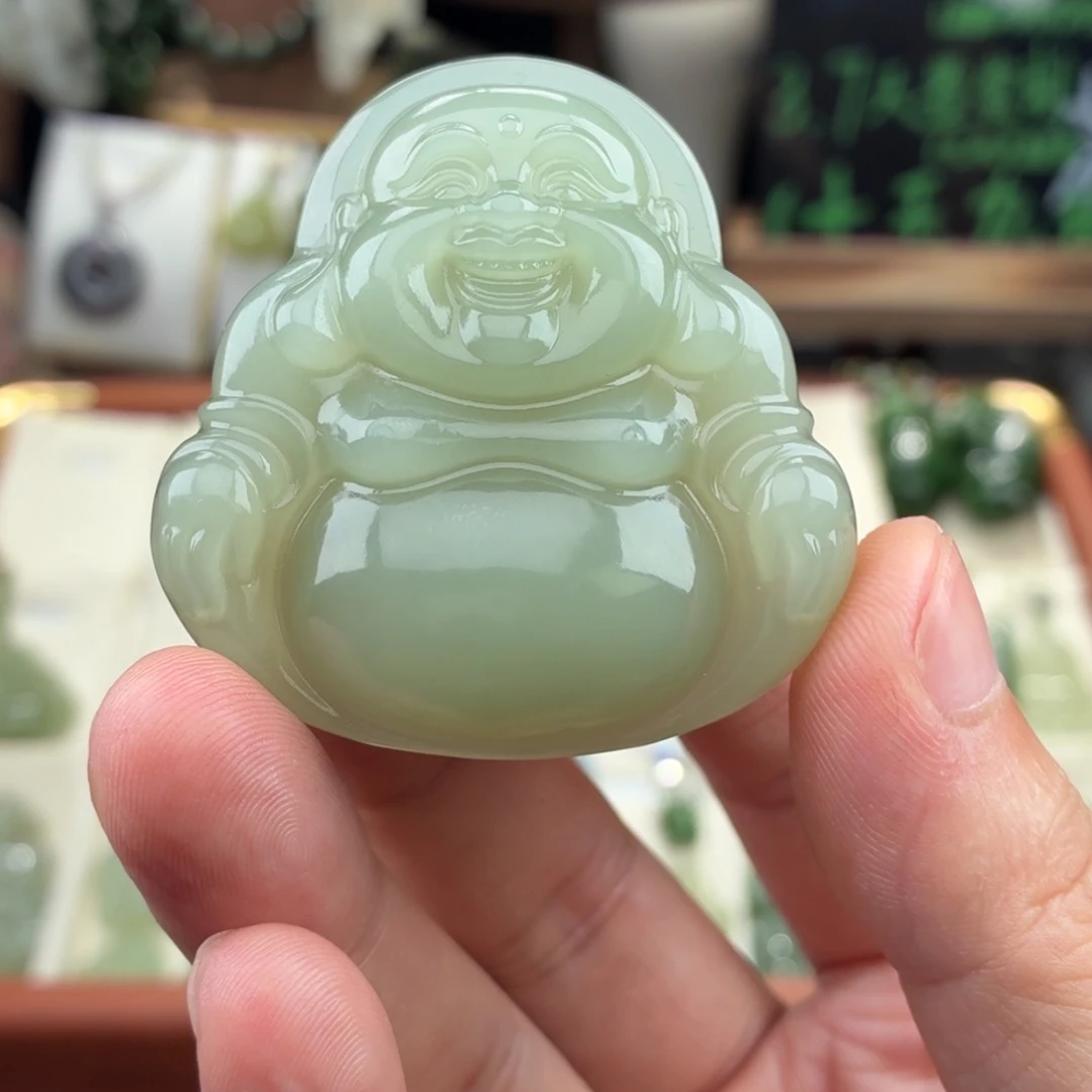 腾***花和田玉未镶嵌颈饰