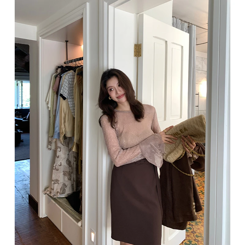 【ALONE SAVOR】龍喜儿 雾光 喇叭袖打底衫 T 恤Z578