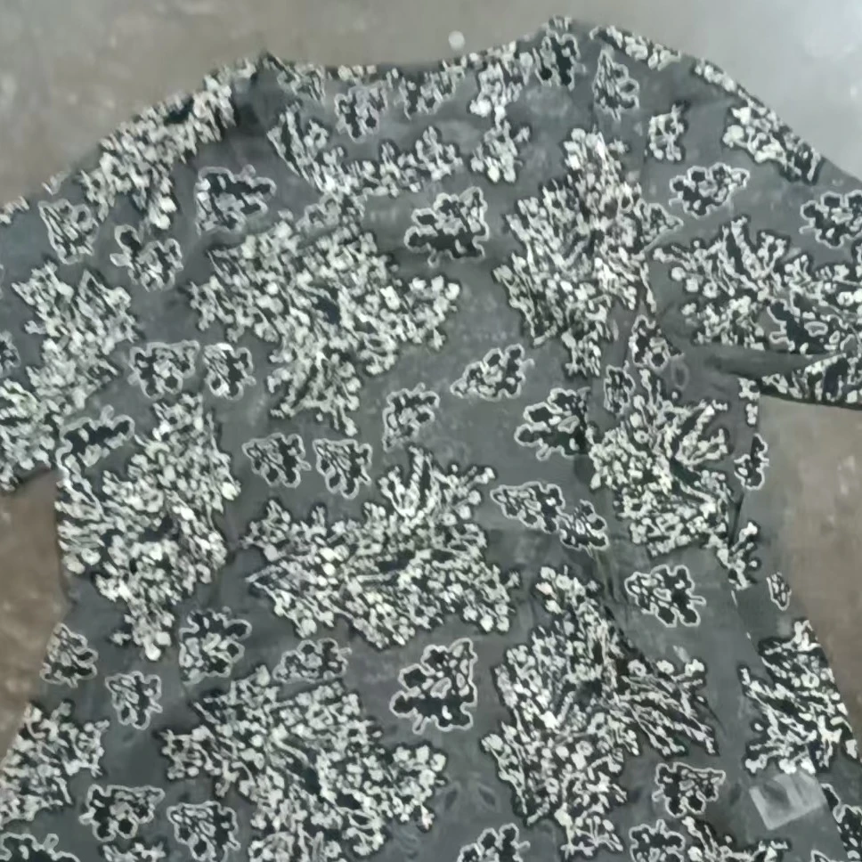 2-623-37新款时尚小衫