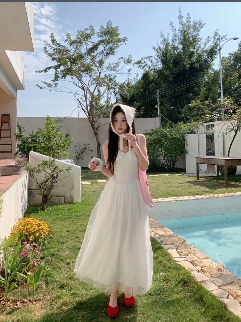 【婉er】2025盛夏 气质显瘦吊带净版网纱连衣裙HSWXW24WT001