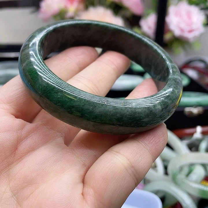 翡翠未镶嵌手镯手镯