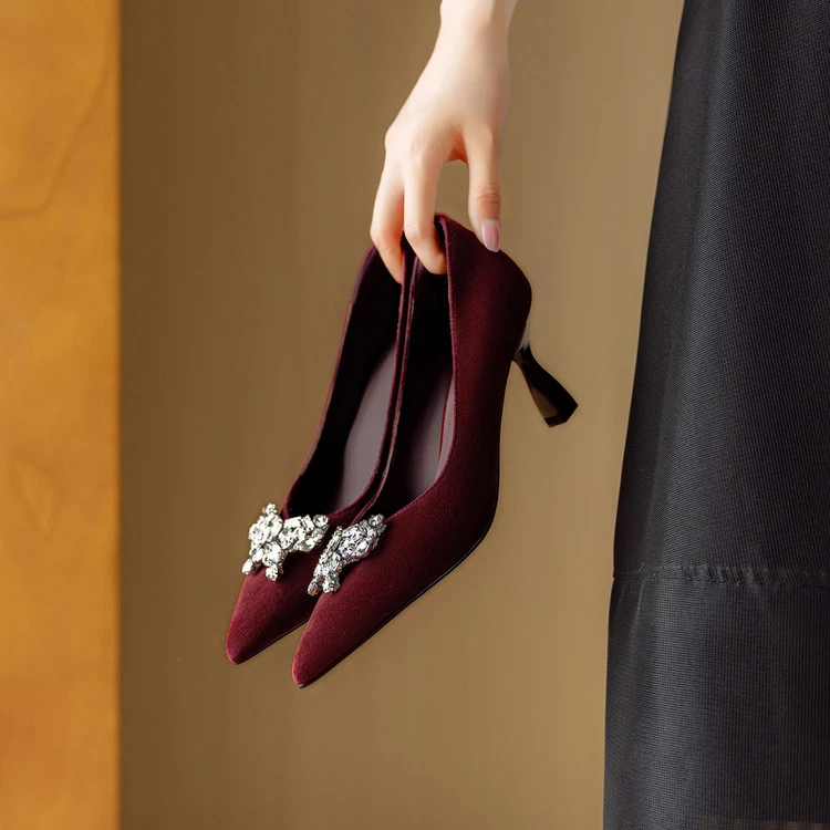 巨软羊皮~7cm春秋新款浅口真皮单鞋女蝴蝶结水钻酒红色高跟鞋尖头