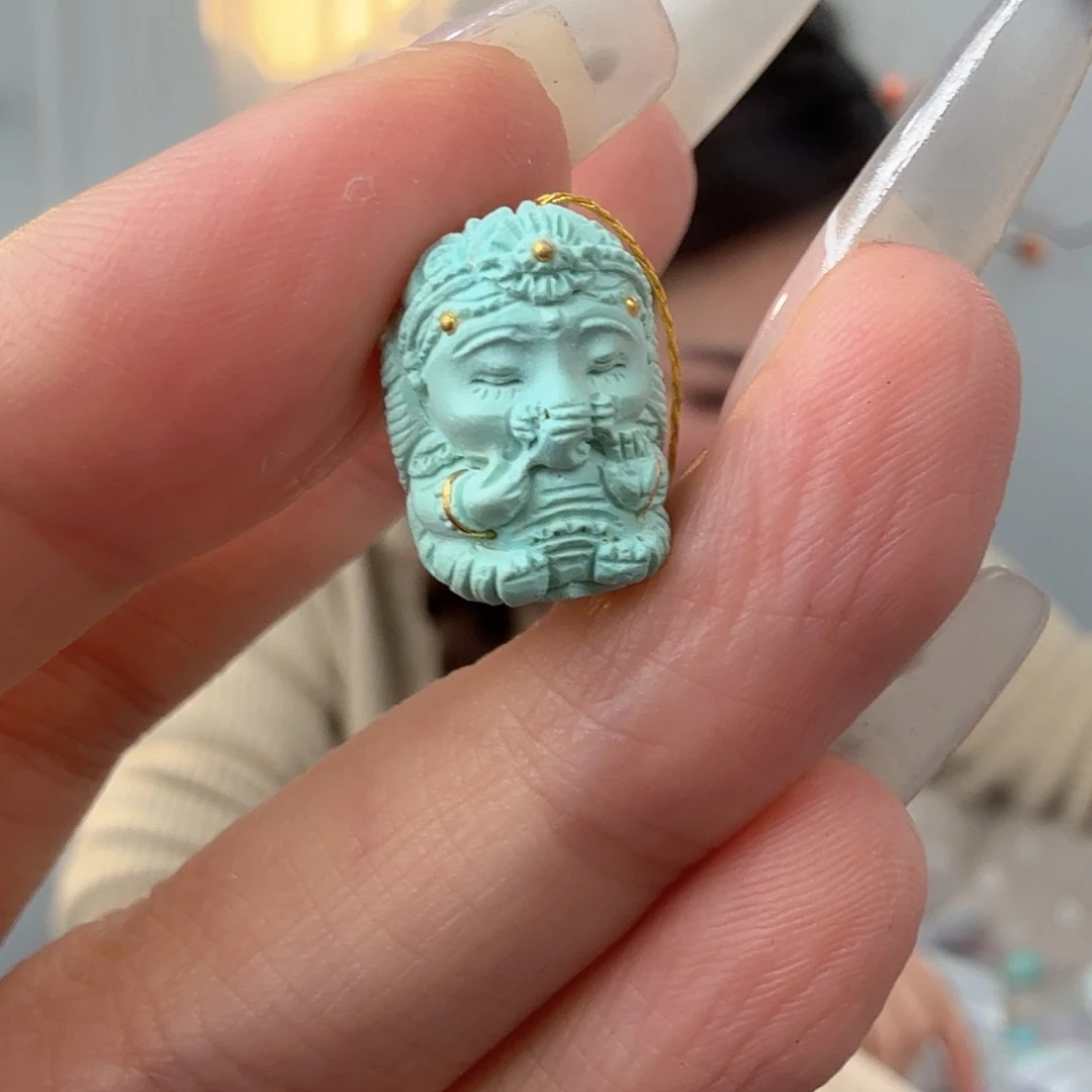 绿松石未镶嵌珠宝奇石