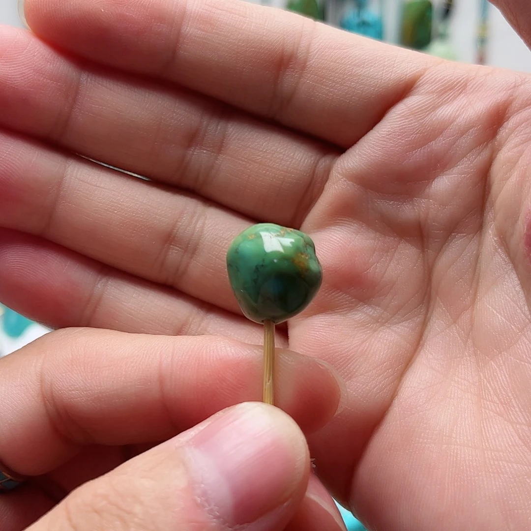 未镶嵌绿松石珠宝奇石