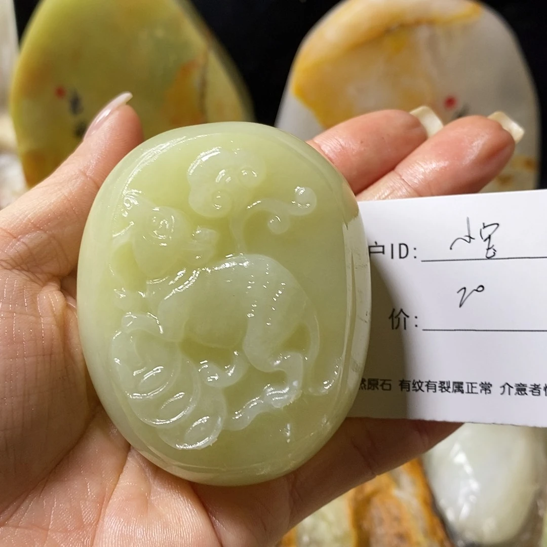 石材大**财古青石手把件
