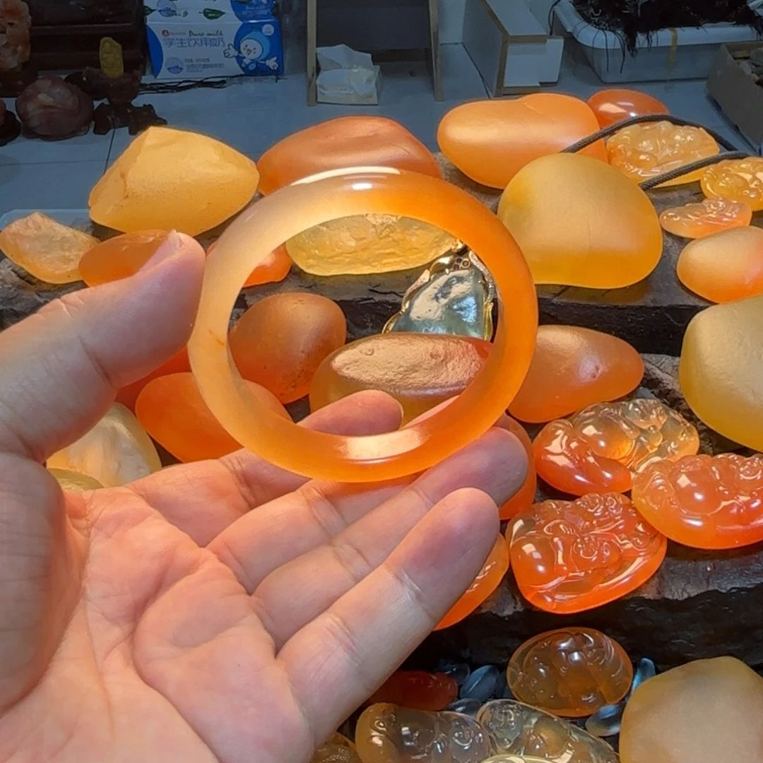石英岩玉手镯未镶嵌天**鹿