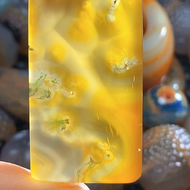 用***8未镶嵌颈饰玛瑙/玉髓