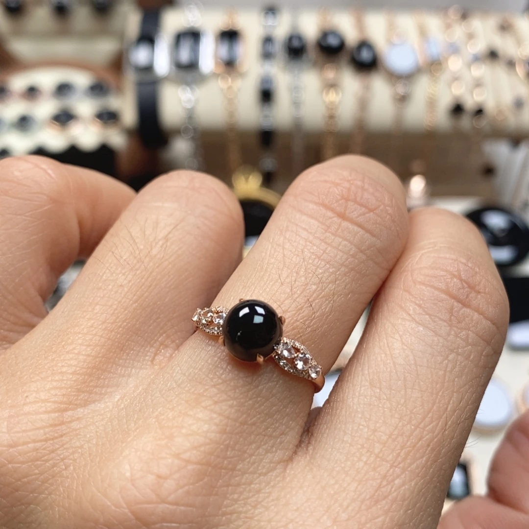 翡翠18K金镶嵌戒指