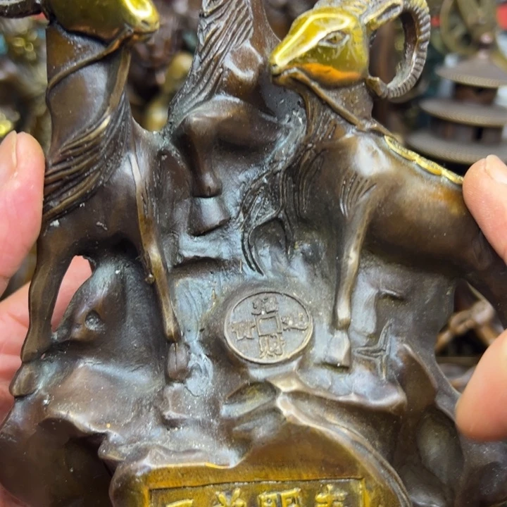 专属定制精美铜摆件