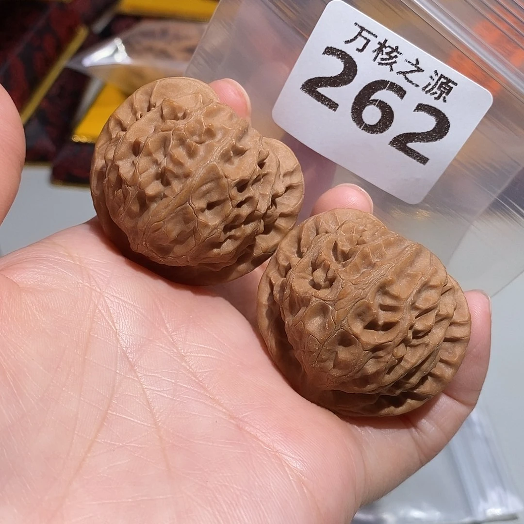 吊坠文玩核桃42全品山西宫灯，桃心型，