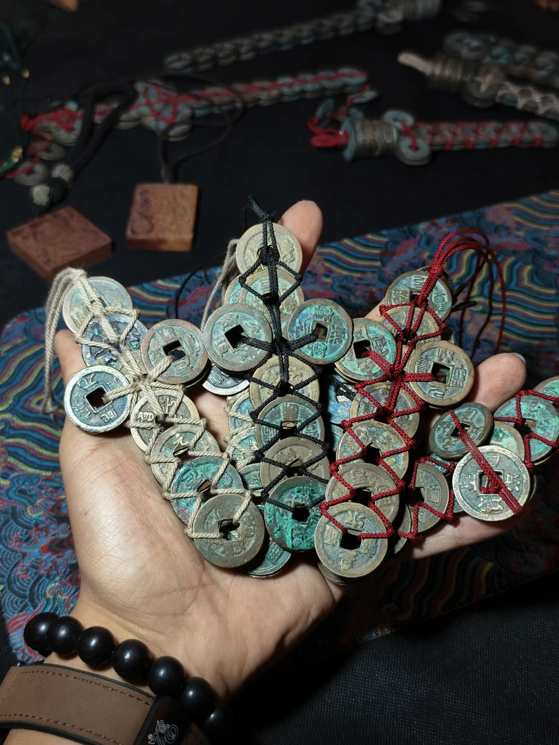 福利款铜钱剑挂件手把件，颜色款式可选