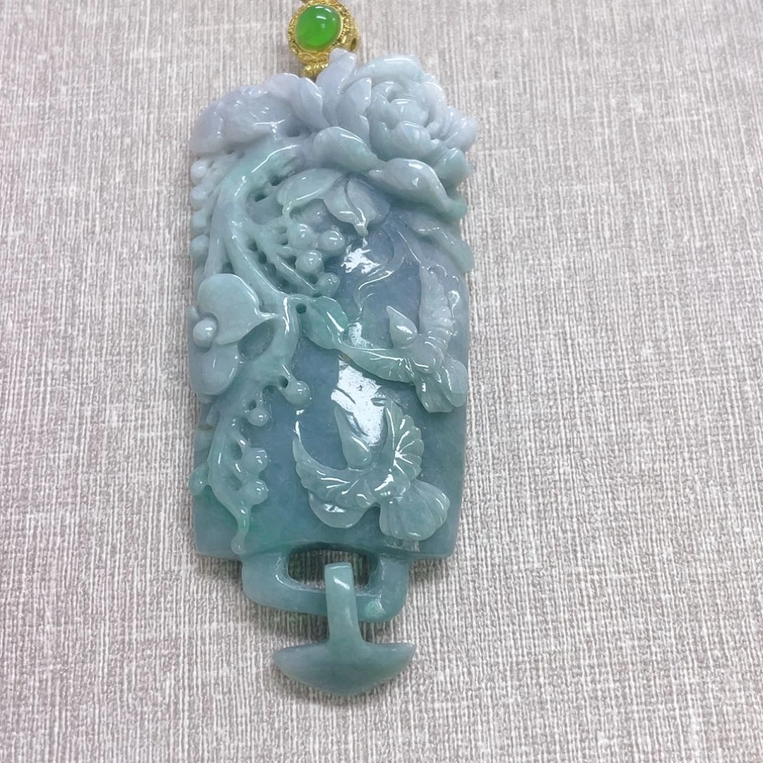 翡翠未镶嵌颈饰花乌竖锁
