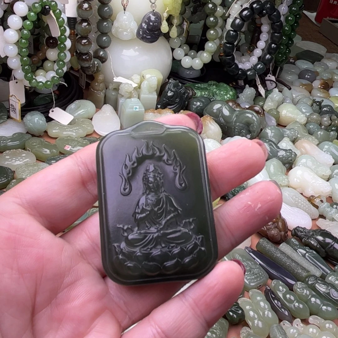 和田玉未镶嵌颈饰