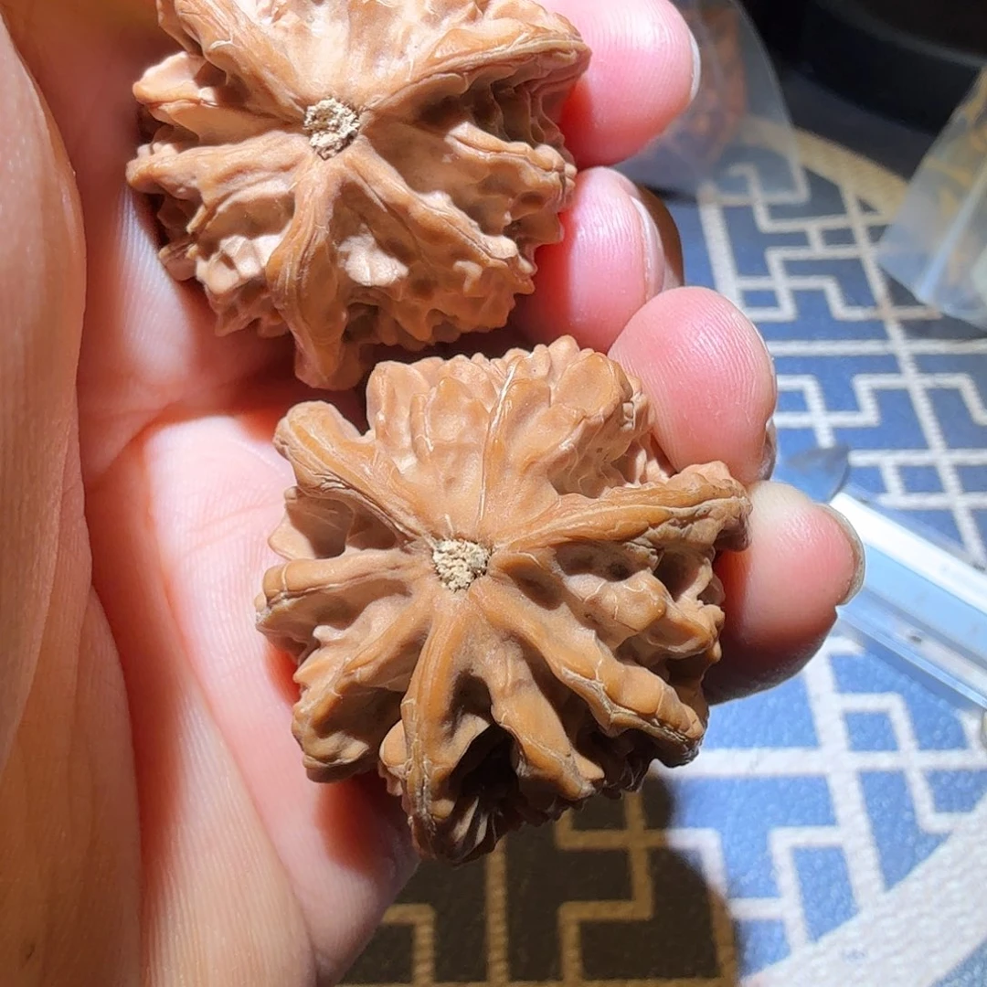 文玩核桃吊坠公子帽正奔