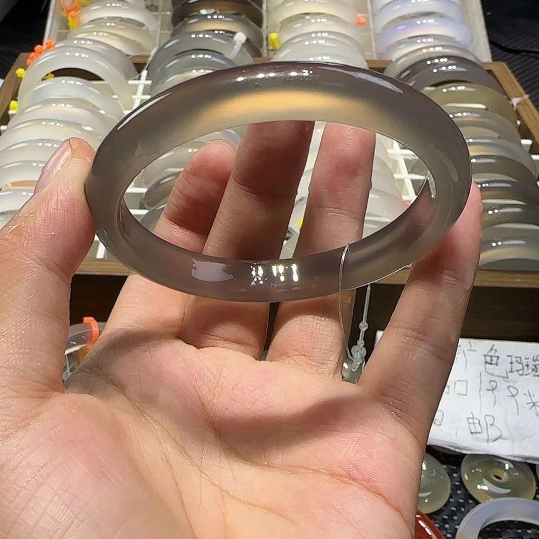 手镯玛瑙/玉髓未镶嵌59灰冰