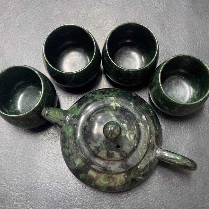 白玉菩提吊坠摆件