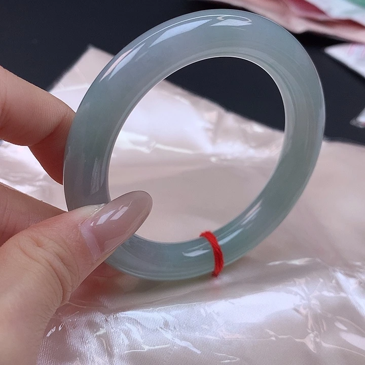 翡翠未镶嵌手镯57