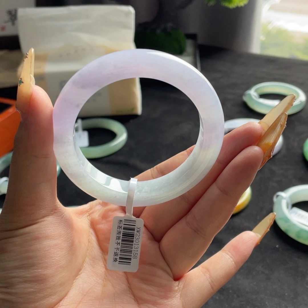 翡翠未镶嵌手镯三天鉴赏