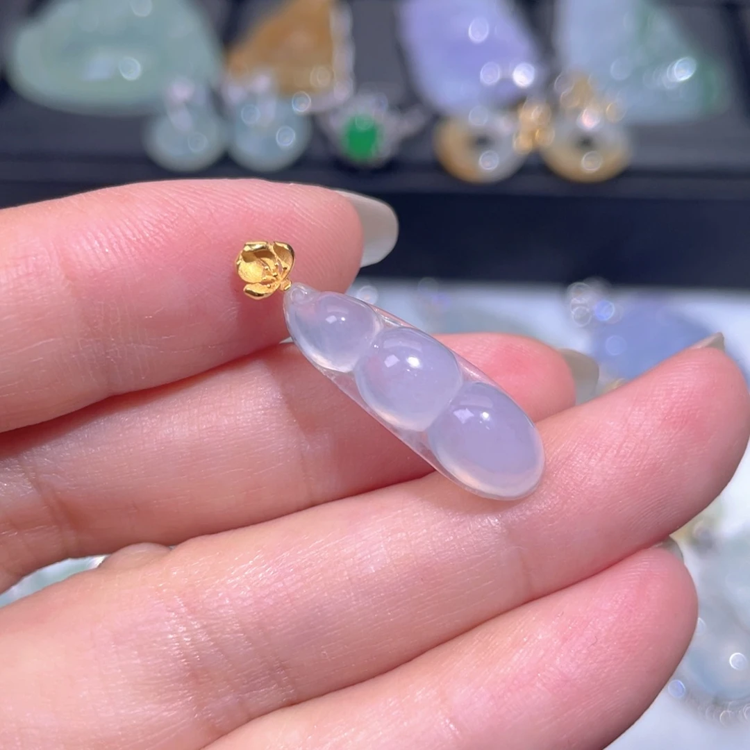 颈饰18K金镶嵌翡翠翡翠