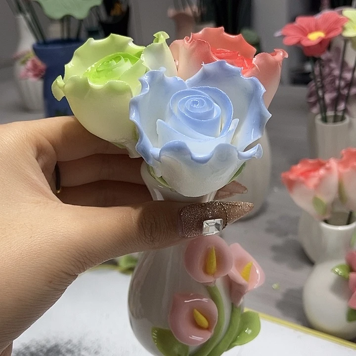 陶瓷纯手工捏花设计