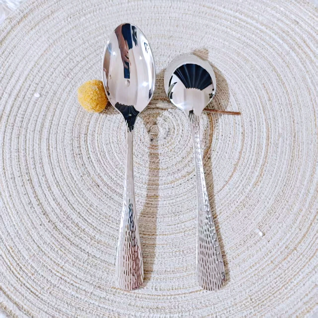 里德 锤纹分餐勺2支 长度20.5厘米 宽4.5厘米