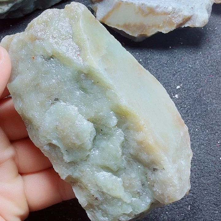 和田玉（糖玉）未镶嵌珠宝半成品